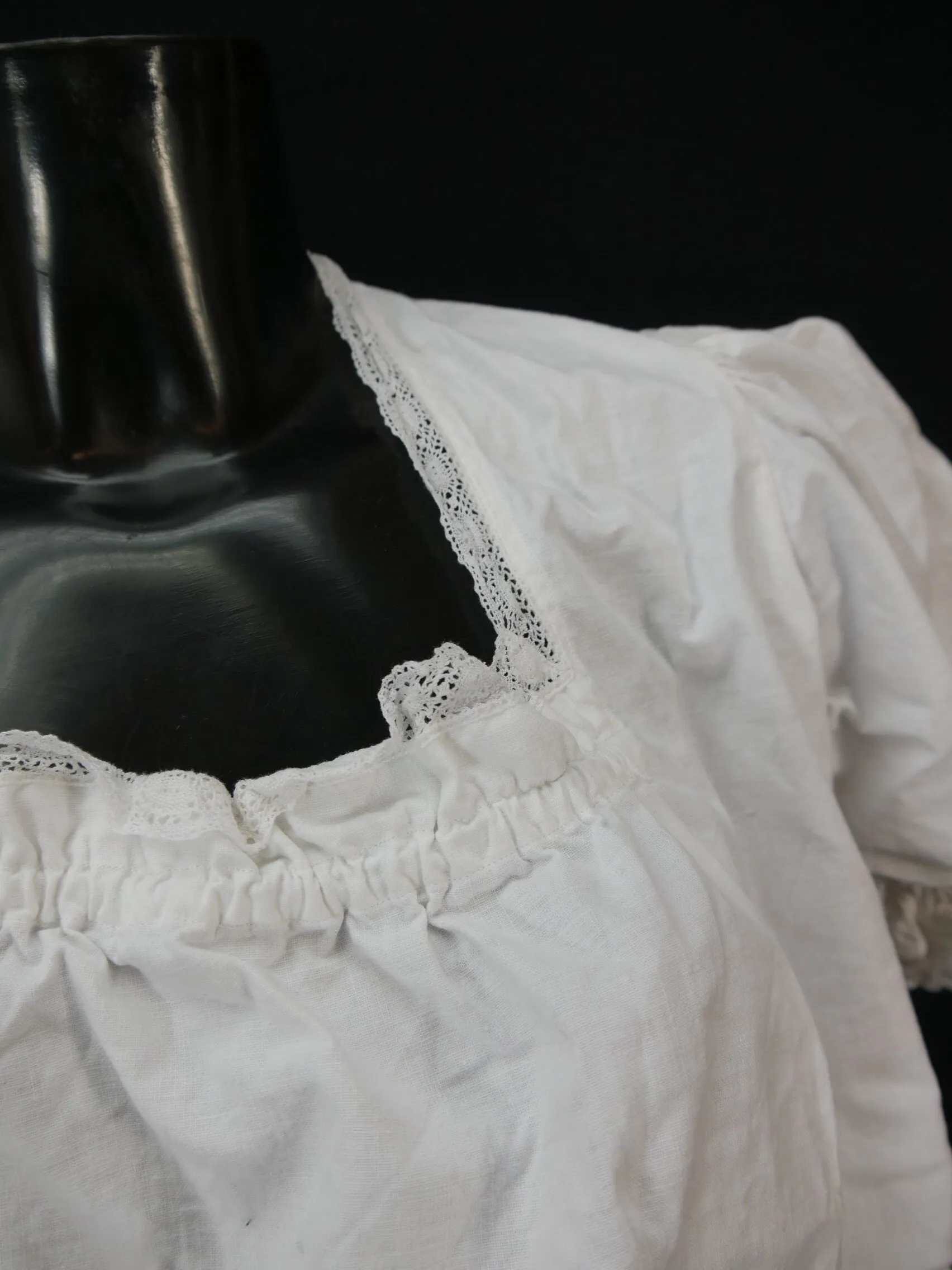 Gr.36 Dirndlbluse weiß Bluse für Dirndl Baumwolle mit Spitze B10010