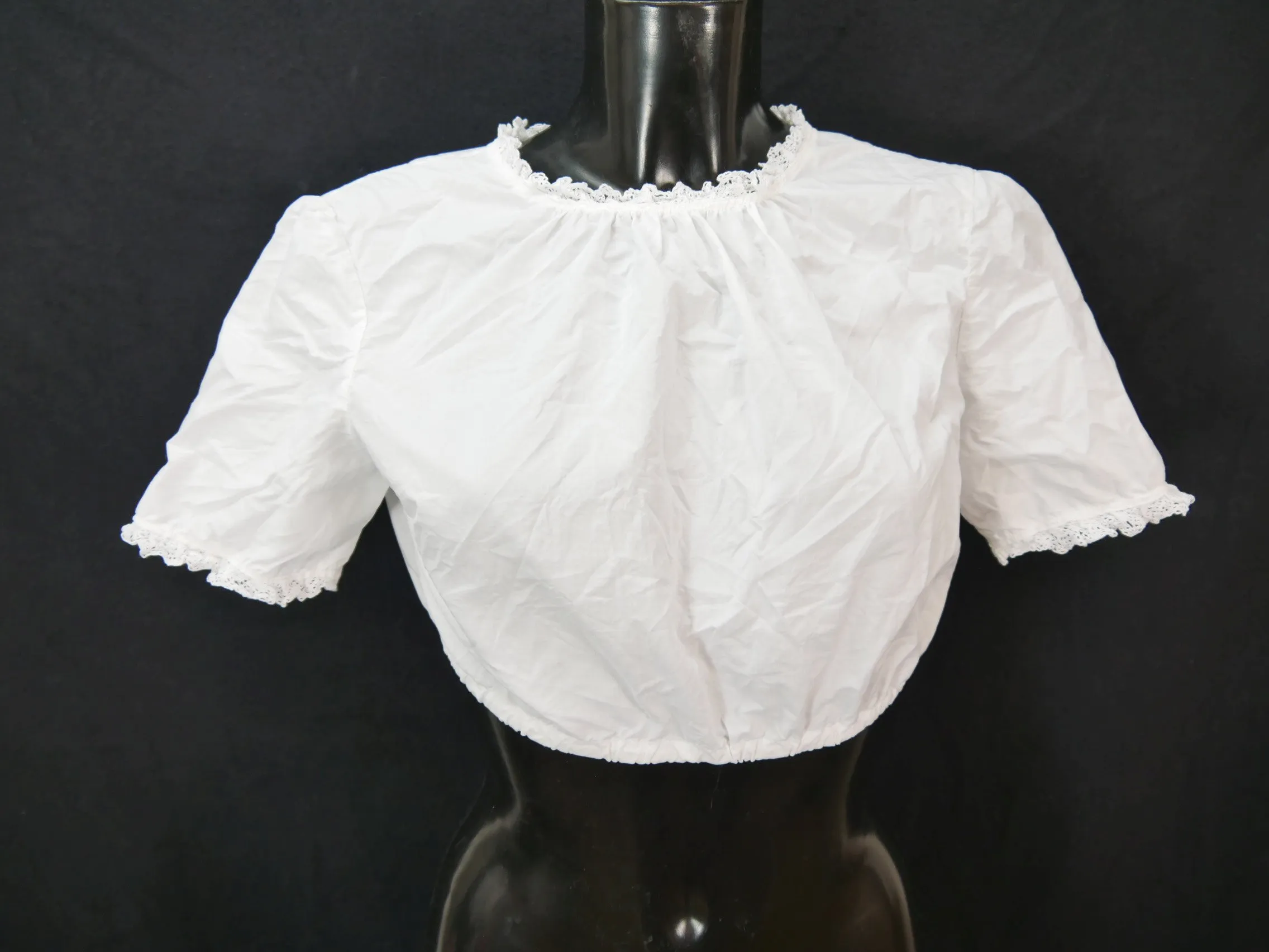 Gr.40 Dirndlbluse süße Bluse für Dirndl Baumwollmischung mit Spitze B9550