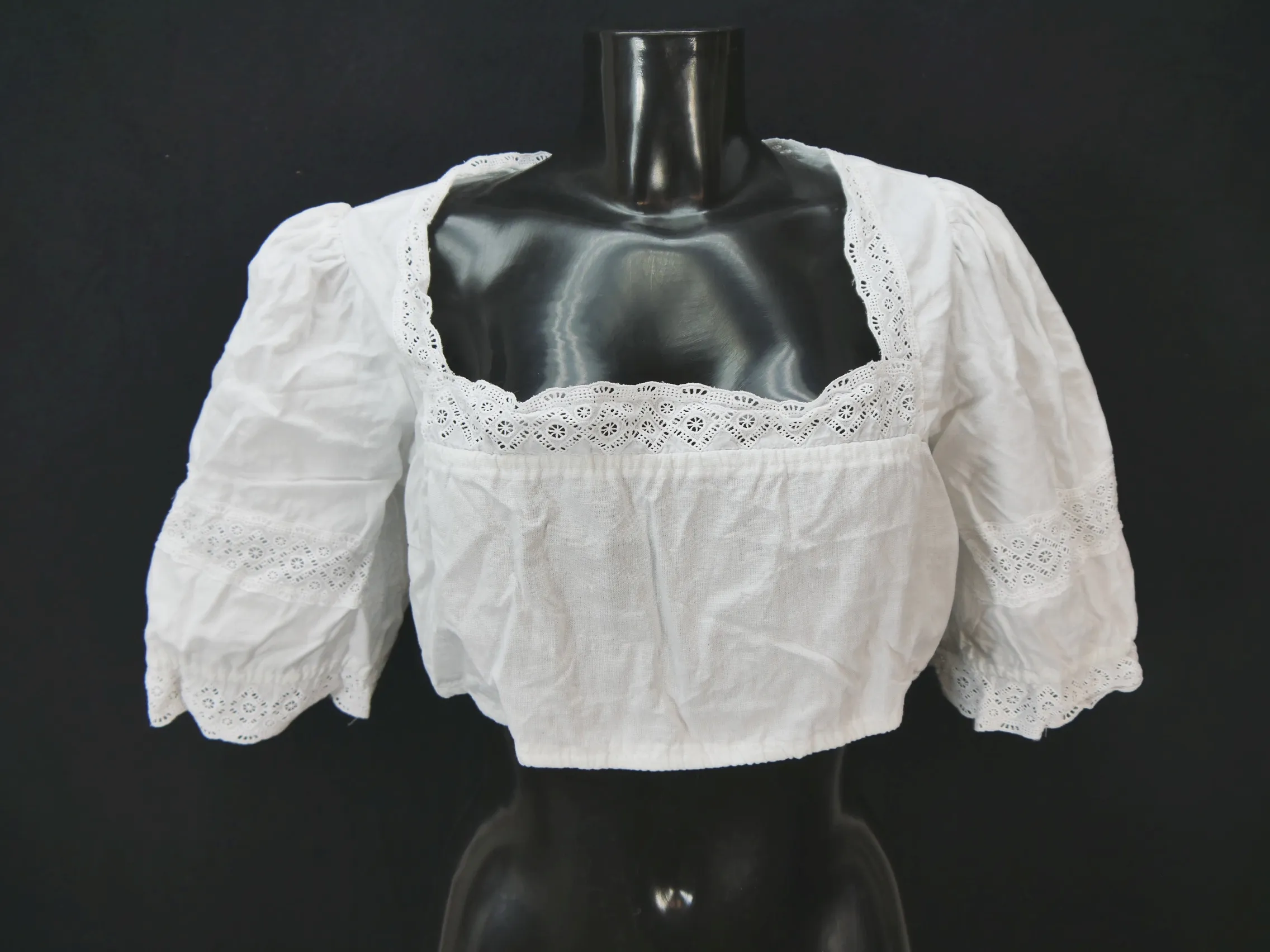 Gr.40 Dirndlbluse weiß Bluse für Dirndl Gede Baumwolle mit Spitze B10437