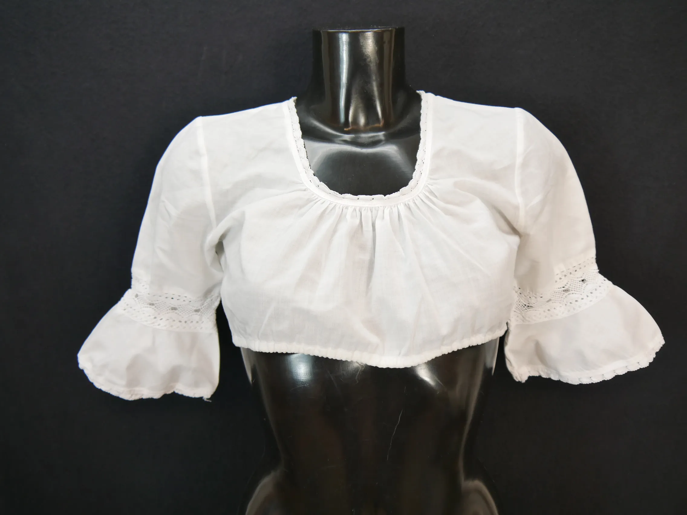 Gr.42 Dirndlbluse weiß Bluse für Dirndl Baumwollmischung mit Spitze B9867