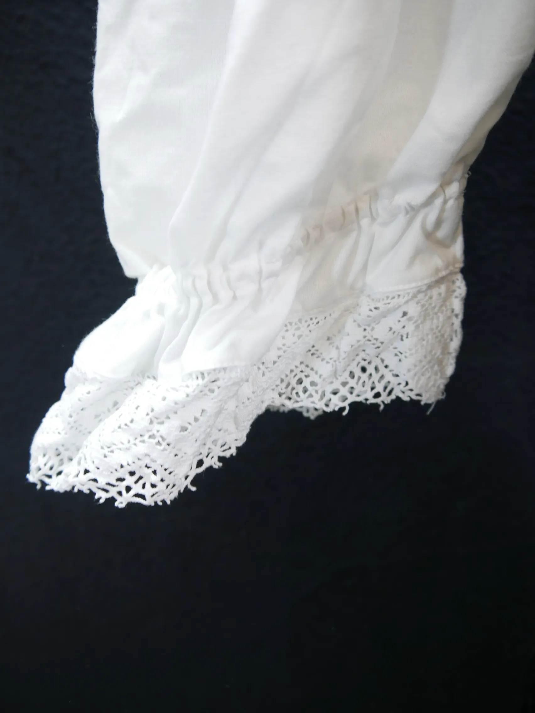 Gr.44 Dirndlbluse süße Bluse für Dirndl Baumwolle mit Spitze B9176