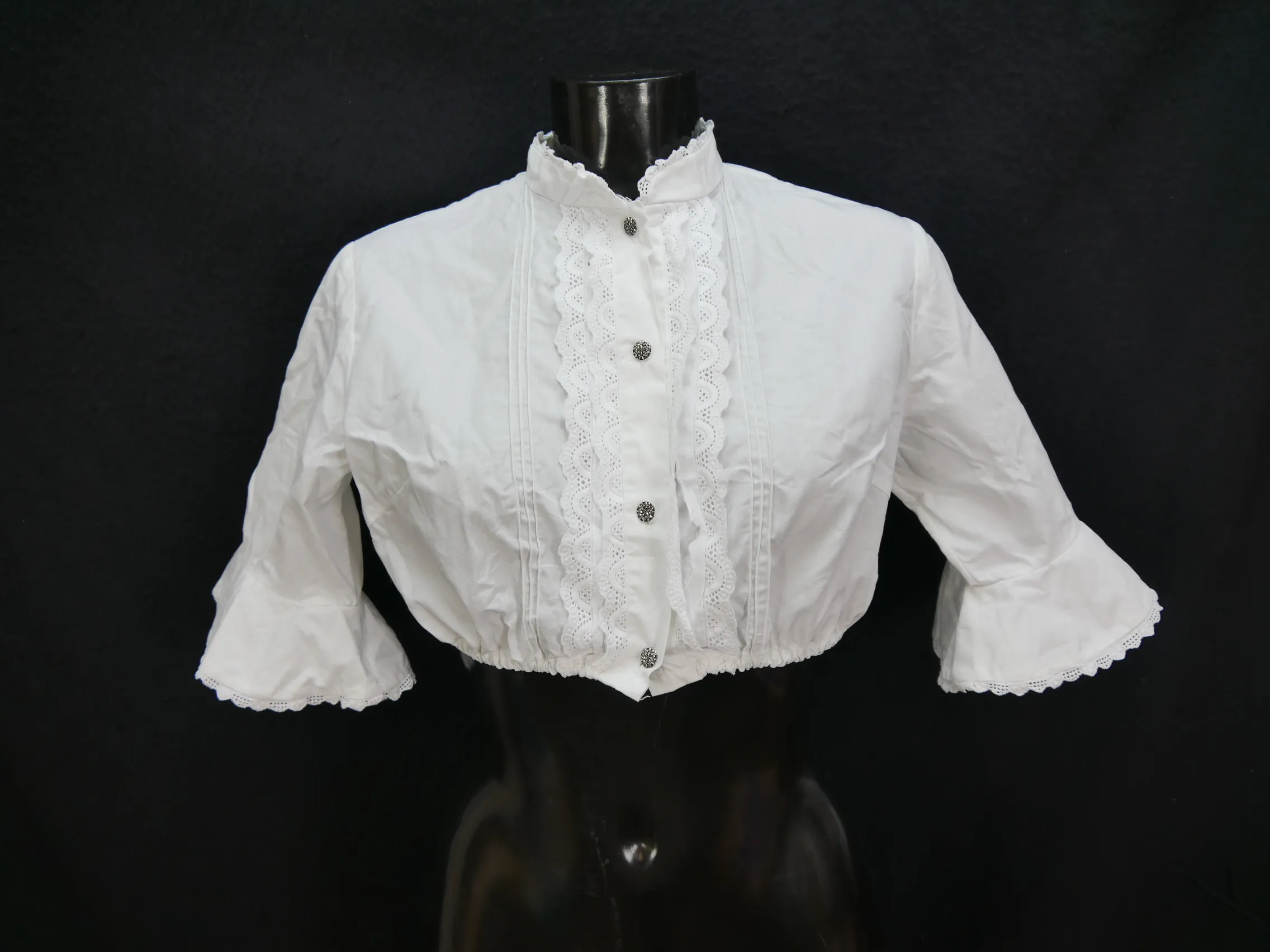 Gr.44 Dirndlbluse süße Bluse für Dirndl mit Spitze Trachtenbluse B8623