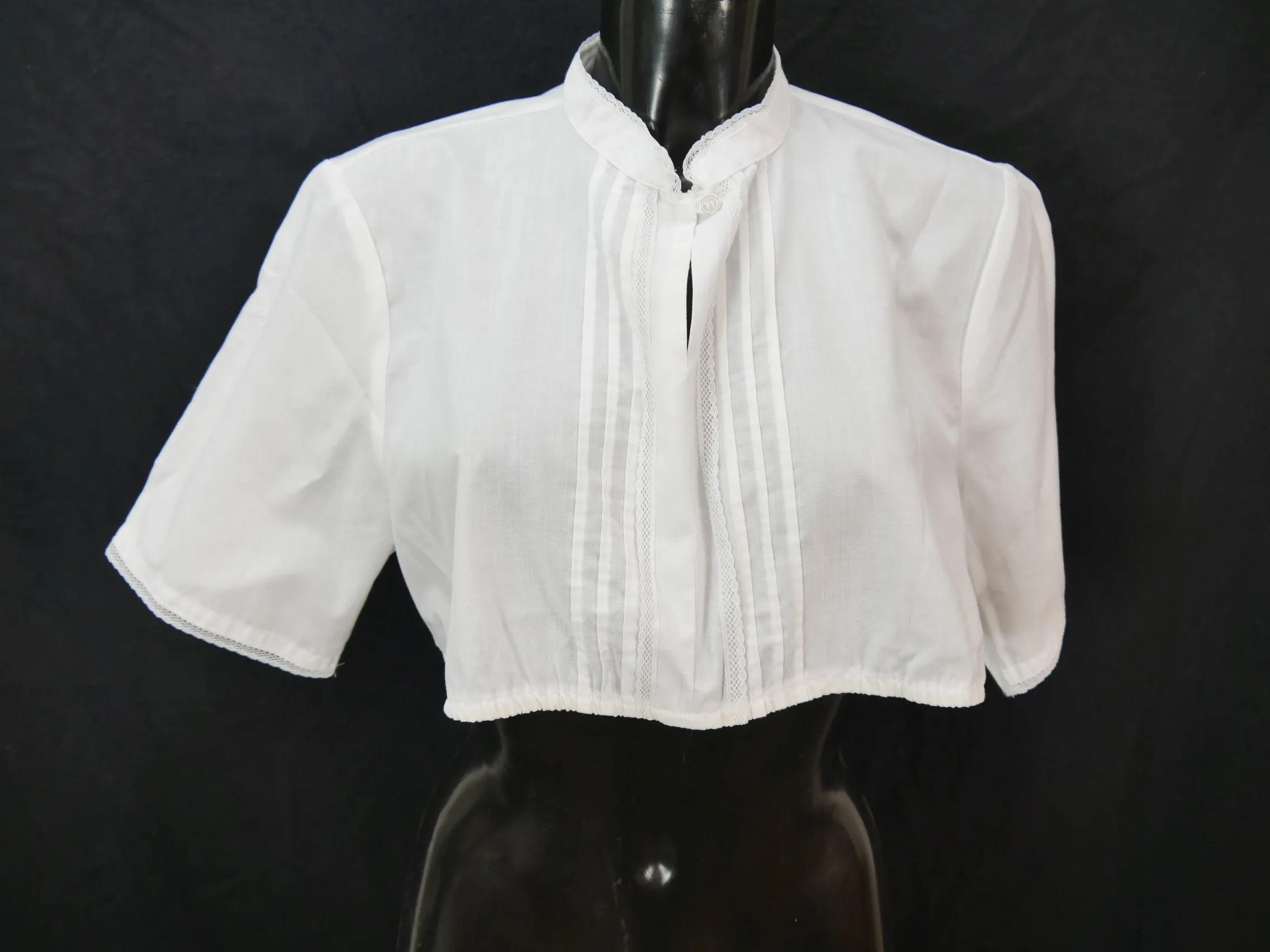 Gr.46 Dirndlbluse süße Bluse für Dirndl Lady Jane Baumwollmischung Spitze B9379