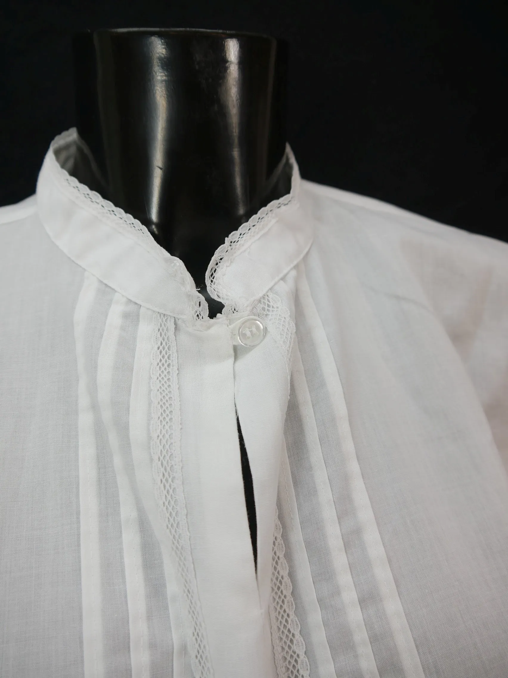 Gr.46 Dirndlbluse süße Bluse für Dirndl Lady Jane Baumwollmischung Spitze B9379