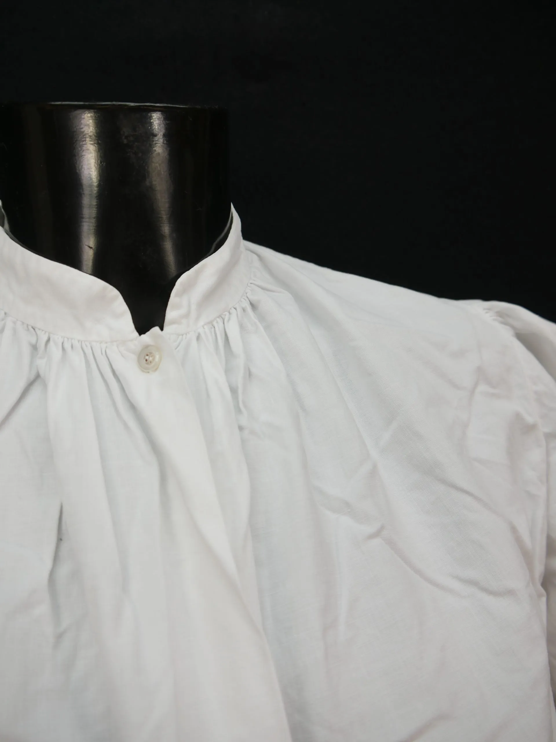 Gr.46 Dirndlbluse süße Bluse für Dirndl mit Spitze Trachtenbluse B8457