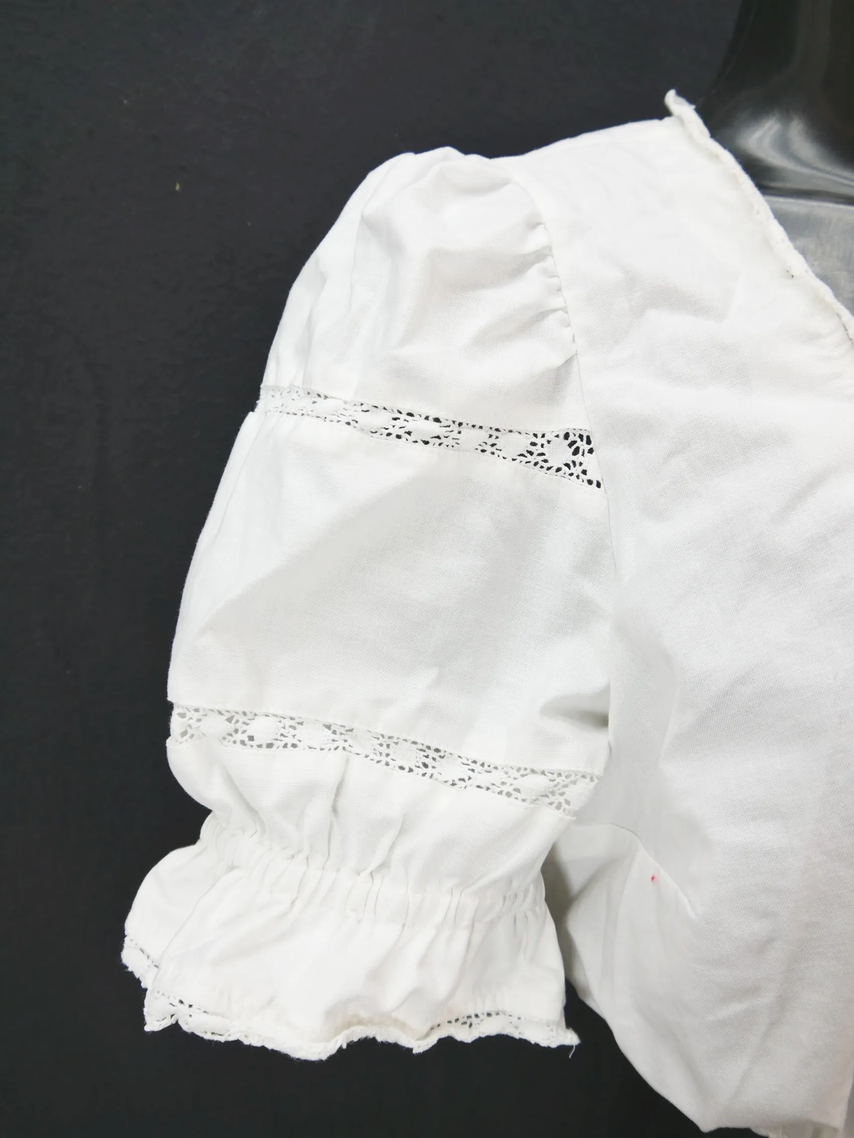 Gr.46 Dirndlbluse weiß Bluse für Dirndl Herzklopfen Baumwolle mit Spitze B10393